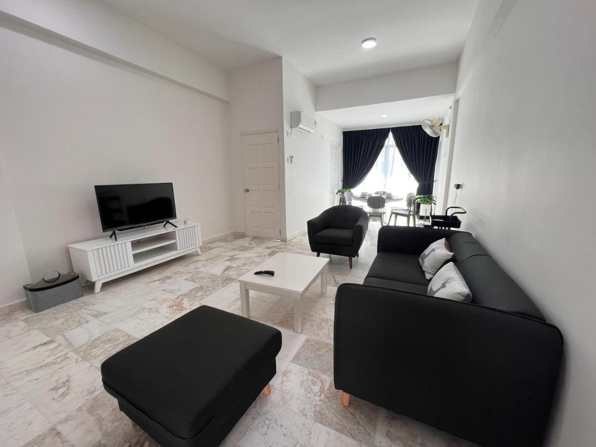 Lui Lui Comfy Condo In Great Location Kuah Bagian luar foto