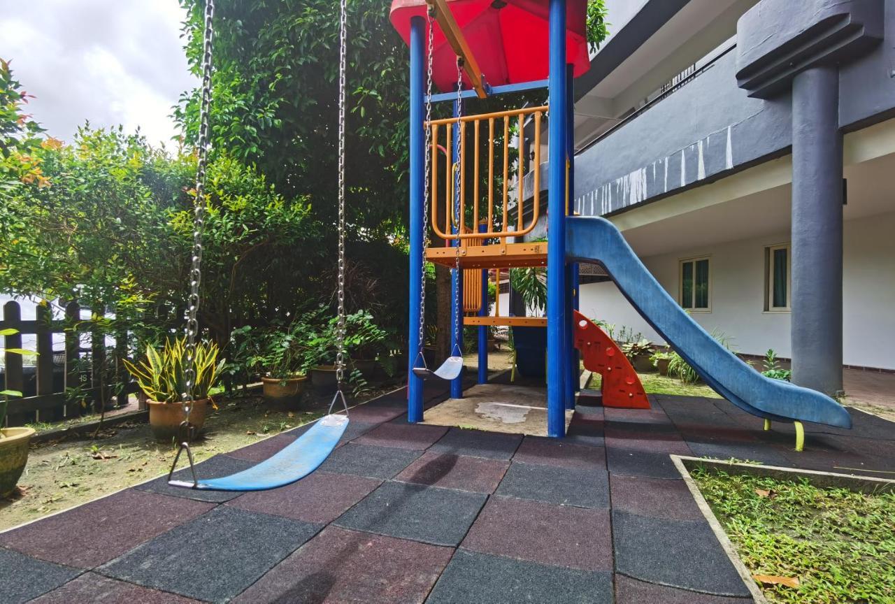 Lui Lui Comfy Condo In Great Location Kuah Bagian luar foto